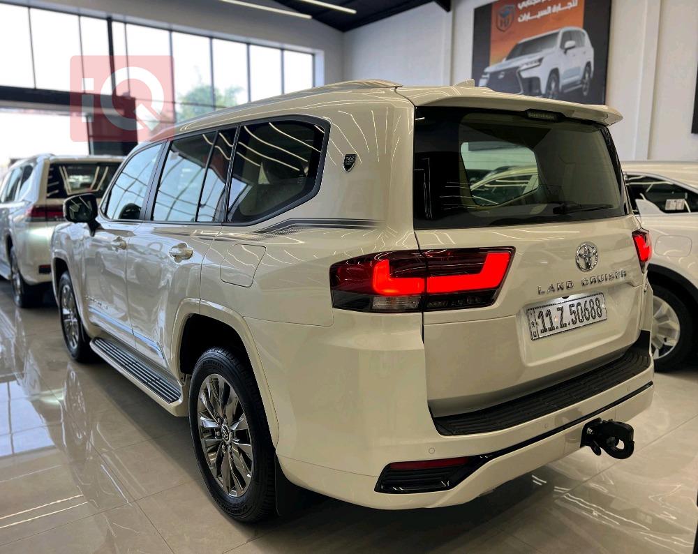 تويوتا لاندكروزر